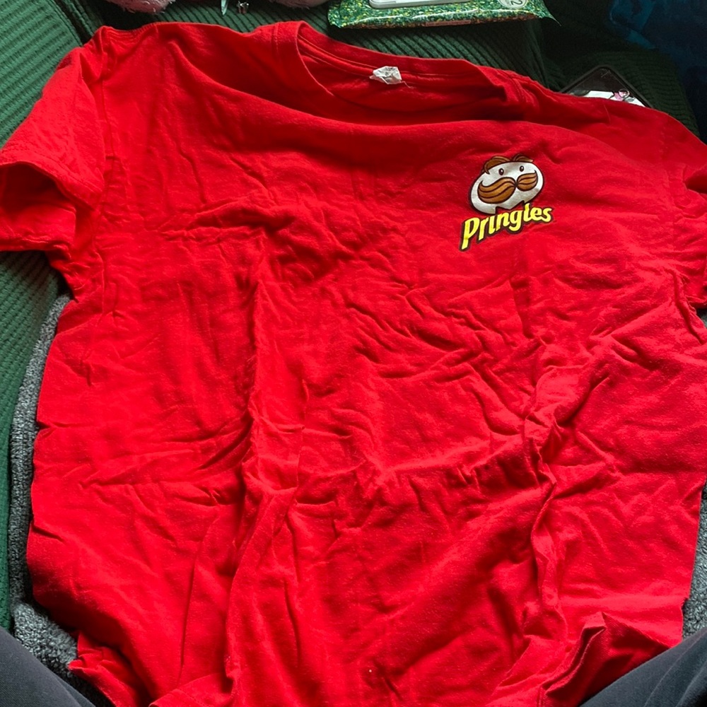 XL pringles shirt